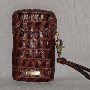 Brahmin wristlet